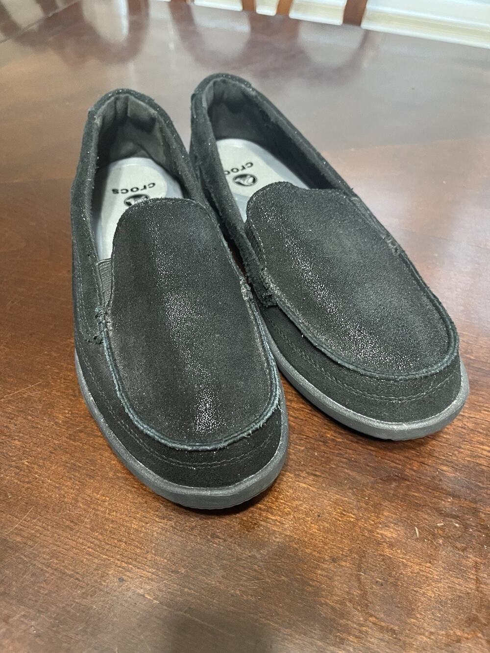 Womens Crocs Walu Black Shimmer Suede Loafers Size 8 Casual Slip On